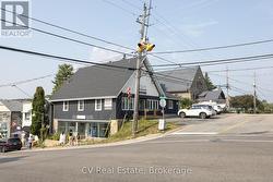 10 BRUNEL ROAD Huntsville (Chaffey), ON P1H 2A9