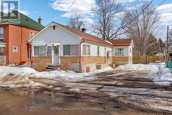 11 MAITLAND STREET  Smiths Falls, ON K7A 2K9