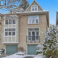 318 IONA STREET  Ottawa, ON K1Z 7B9