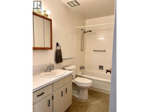 896 306Th Street, Kimberley, BC - Indoor Photo Showing Bathroom