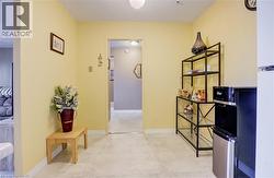 225 HARVARD Place Unit# 911  Waterloo, ON N2J 4H4