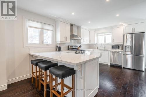 5042 Brady Avenue, Burlington, ON - Indoor Photo Showing Kitchen With Stainless Steel Kitchen With Upgraded Kitchen