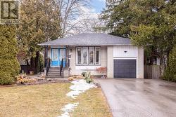 761 SUNSET ROAD  Burlington, ON L7T 3X3