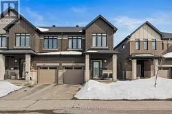 143 AVRO CIRCLE  Ottawa, ON K1K 4K7