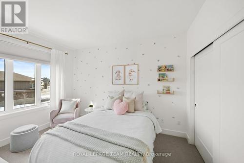 143 Avro Circle, Ottawa, ON - Indoor Photo Showing Bedroom