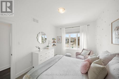 143 Avro Circle, Ottawa, ON - Indoor Photo Showing Bedroom
