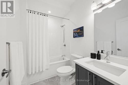 143 Avro Circle, Ottawa, ON - Indoor Photo Showing Bathroom