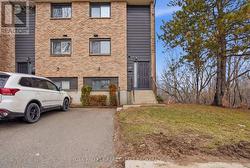 52 - 40 SUMMIT AVENUE N  London North (North N), ON N6H 4S3