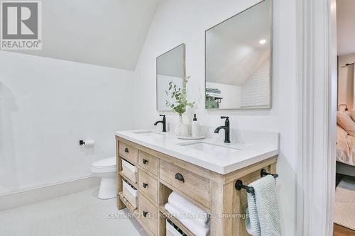 1803 Old Second Road N, Springwater, ON - Indoor Photo Showing Bathroom