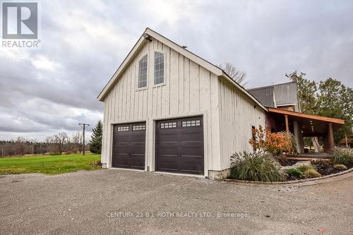 1803 Old Second Road N, Springwater, ON - Outdoor