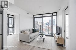 1 JARVIS Street Unit# 911  Hamilton, ON L8R 0A8