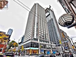 #1917 - 155 YORKVILLE AVENUE  Toronto, ON M5R 1C4