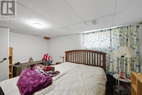 75 Glass Avenue, London East (East N), ON - Indoor Photo Showing Bedroom