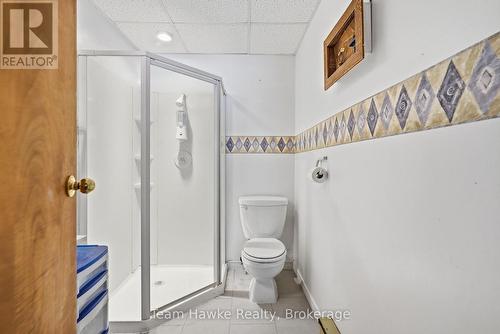 77 Tall Pines Drive, Tiny, ON - Indoor Photo Showing Bathroom
