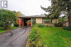7 ENNISMORE PLACE Toronto, ON M2J 1Z9