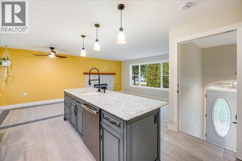 1408 Meadowbrook Drive, Castlegar, BC - Indoor