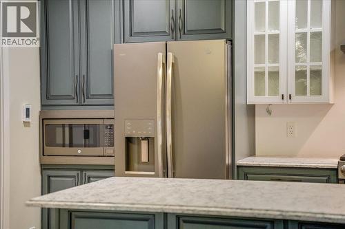 1408 Meadowbrook Drive, Castlegar, BC - Indoor Photo Showing Kitchen