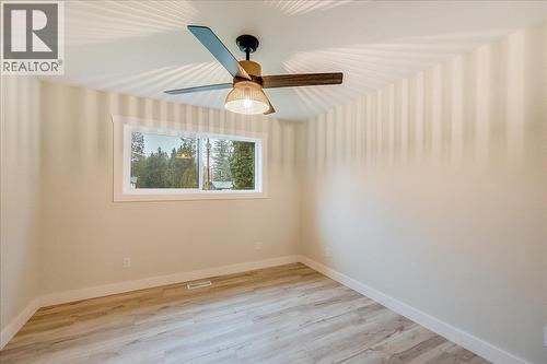 1408 Meadowbrook Drive, Castlegar, BC - Indoor Photo Showing Other Room