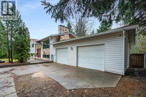 1408 Meadowbrook Drive, Castlegar, BC - Outdoor