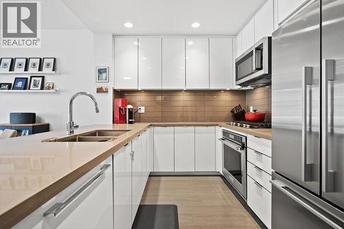 328 255 W 1ST STREET  North Vancouver, BC V7M 3G8