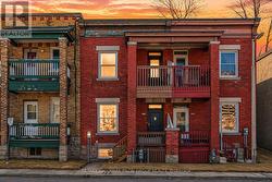 132 BEAUSOLEIL DRIVE  Ottawa, ON K1N 7V6