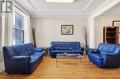 132 Beausoleil Drive, Ottawa, ON - Indoor Photo Showing Living Room