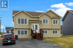 208 Elizabeth Drive  Paradise, NL A1L 0N1