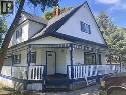 456 FOURTH Avenue  Midway, BC V0H 1M0