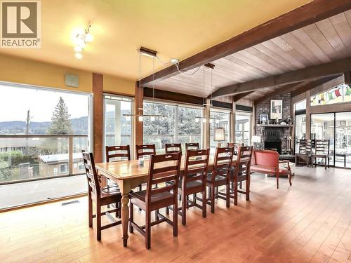 534 Beachview Drive, North Vancouver, BC - Indoor Photo Showing Dining Room