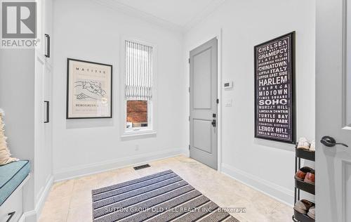 8 Cumberland Drive, Mississauga, ON - Indoor Photo Showing Other Room