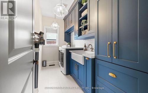 8 Cumberland Drive, Mississauga, ON - Indoor