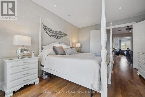 1081 Beach Boulevard, Hamilton, ON - Indoor Photo Showing Bedroom