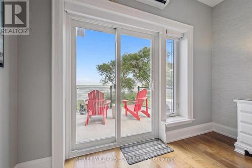 1081 Beach Boulevard, Hamilton, ON - Indoor Photo Showing Other Room