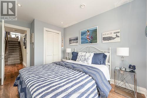 1081 Beach Boulevard, Hamilton, ON - Indoor Photo Showing Bedroom