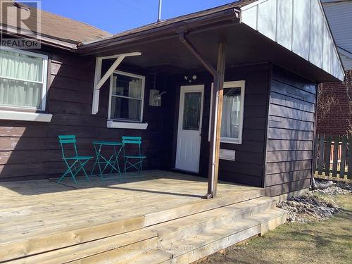 562 Beach Boulevard, Hamilton, ON - Outdoor With Exterior