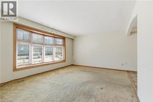 83 Riverdale Drive, Hamilton, ON - Indoor Photo Showing Other Room