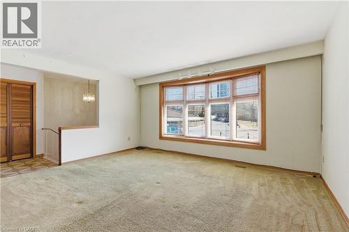 83 Riverdale Drive, Hamilton, ON - Indoor Photo Showing Other Room