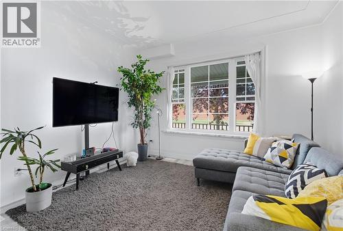 157 East 5Th Street, Hamilton, ON - Indoor