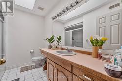 Main Bathroom - 