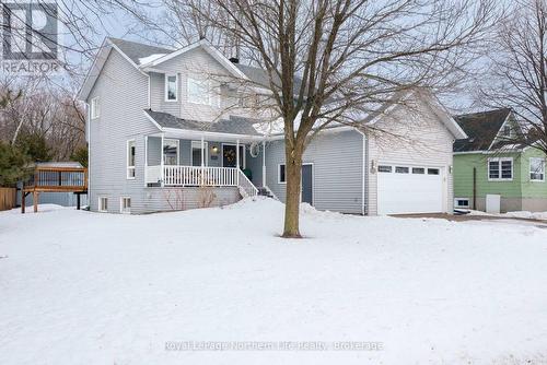 30 GLADSTONE AVENUE  North Bay (Ferris), ON P1A 2L3