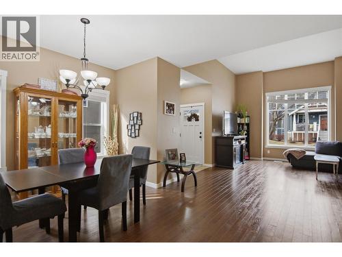 2920 Valleyview Drive Unit# 102, Kamloops, BC - Indoor Photo Showing Dining Room