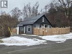 396 HOY LANE  Quesnel, BC V2J 1X4