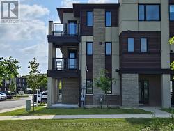 102 - 590 N SERVICE ROAD E  Hamilton, ON L8E 0K5