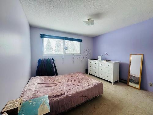 Alexander, Manitoba - Indoor Photo Showing Bedroom