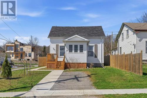 40 SMITH STREET  Port Hope, ON L1A 3A4