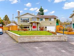 11028 SWAN CRESCENT  Surrey, BC V3R 5B6