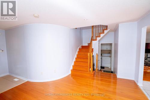 16 Dunure Crescent, Brampton, ON - Indoor Photo Showing Other Room