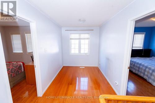 16 Dunure Crescent, Brampton, ON - Indoor