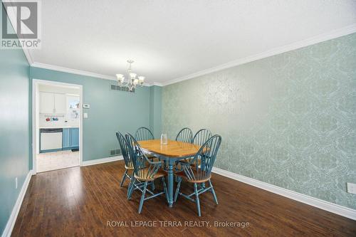 44 Carruthers Crescent, Barrie, ON - Indoor Photo Showing Dining Room