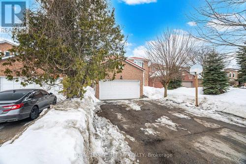 44 Carruthers Crescent, Barrie, ON - Outdoor